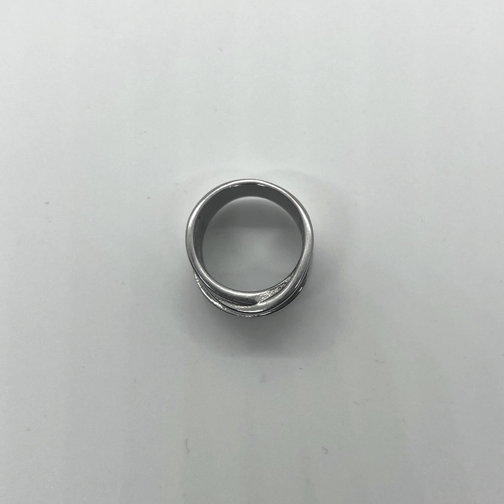 Women’s Chunky Ring - Picture 5 of 5